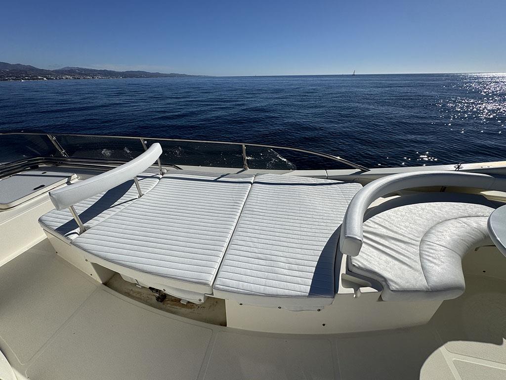 1999 FERRETTI YACHTS 53 